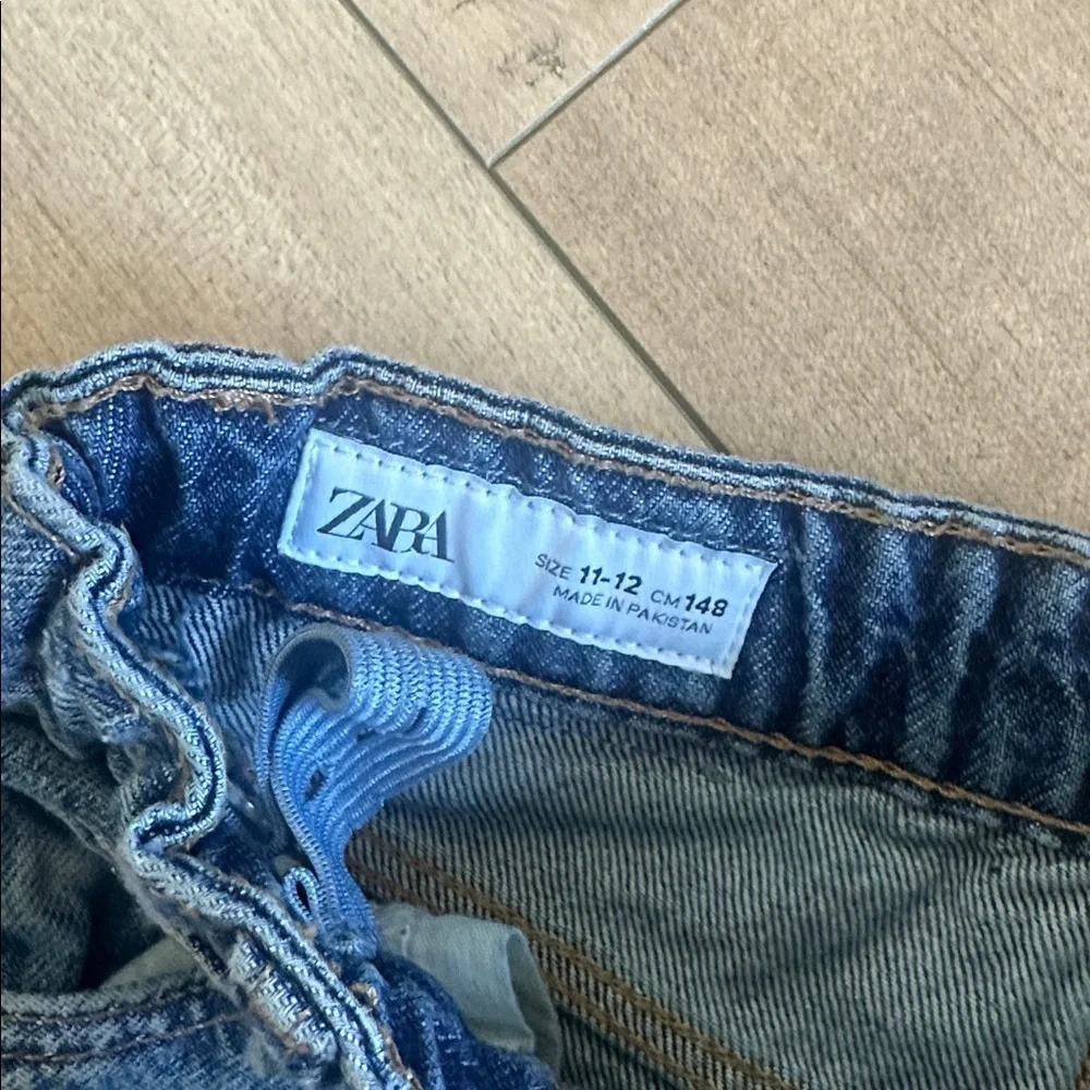 4/$25 Zara Girls Distressed Jeans Sz 11-12